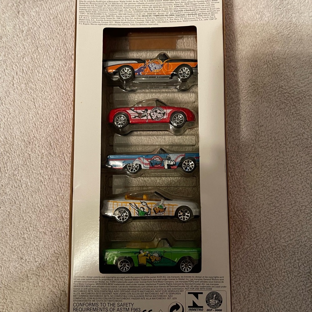 Matchbox Hero City Die-Cast  Car Set - New! - Picture 3 of 6
